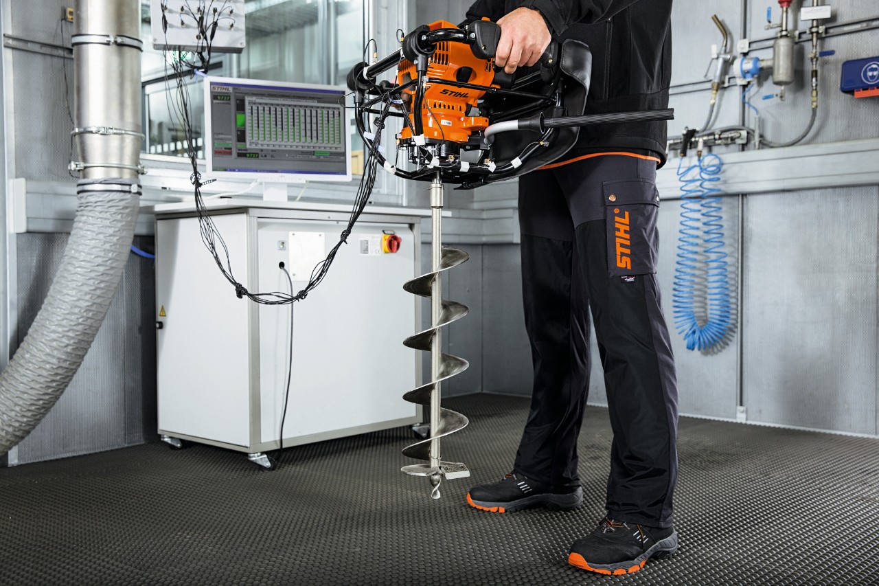 Se comprueba la exposición a las vibraciones de una máquina STIHL